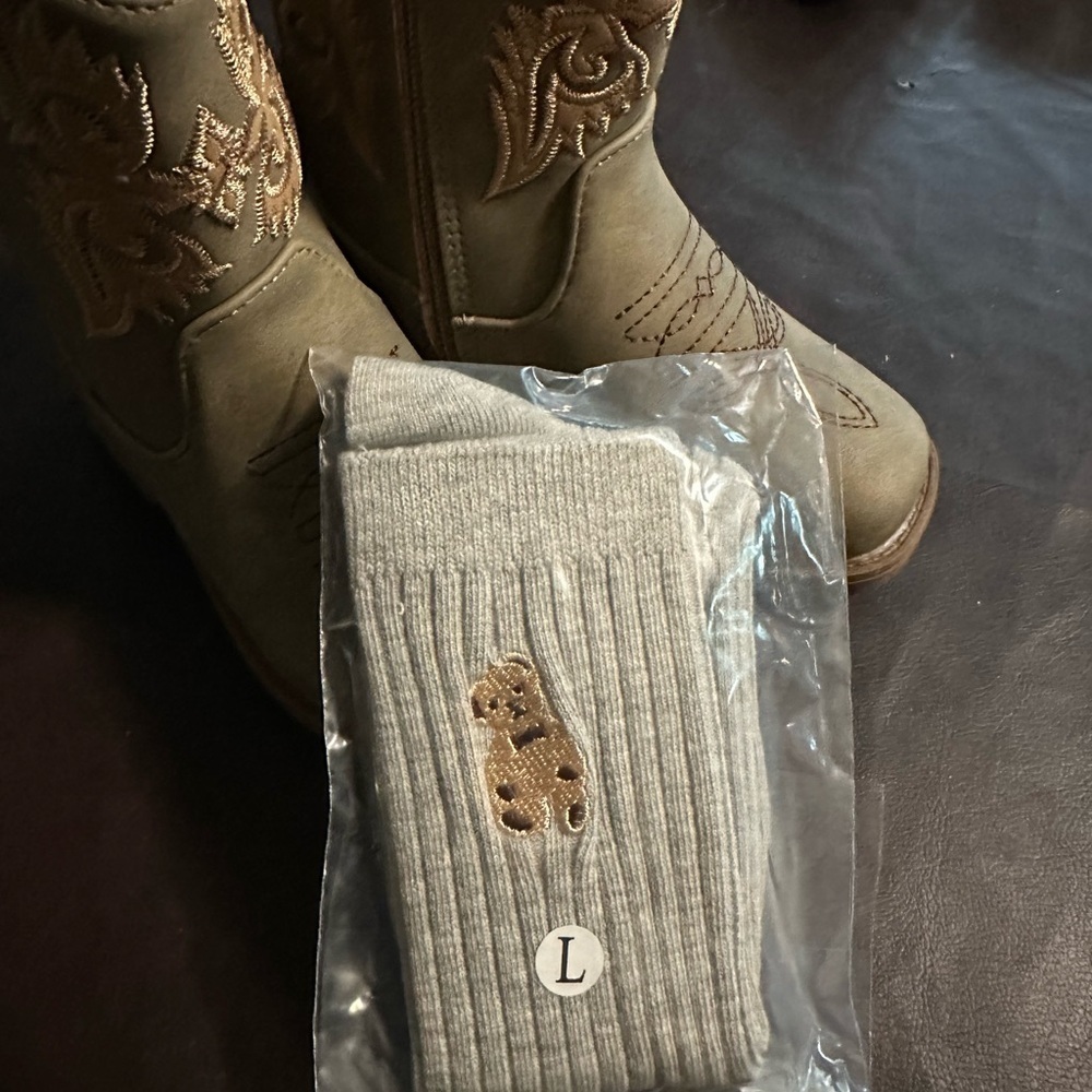 Kids Gray Socks with Embroidered Bear 7 to 10 year